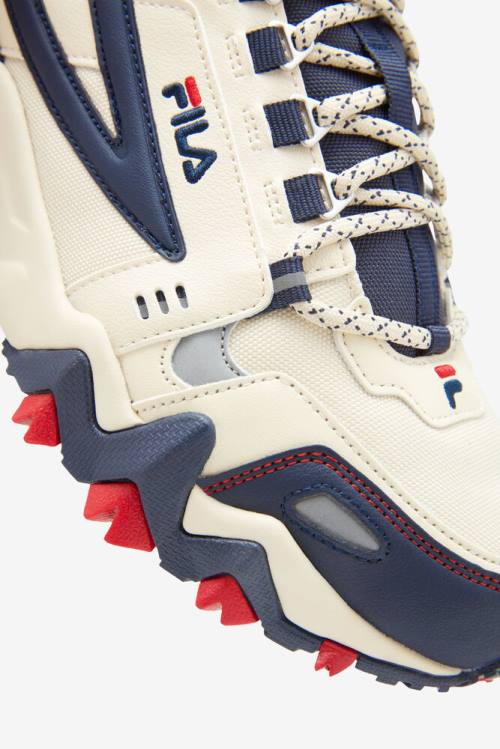 Fila Oakmont TR Superge Moški Bela / Mornarica / Rdeča | Fila638VR